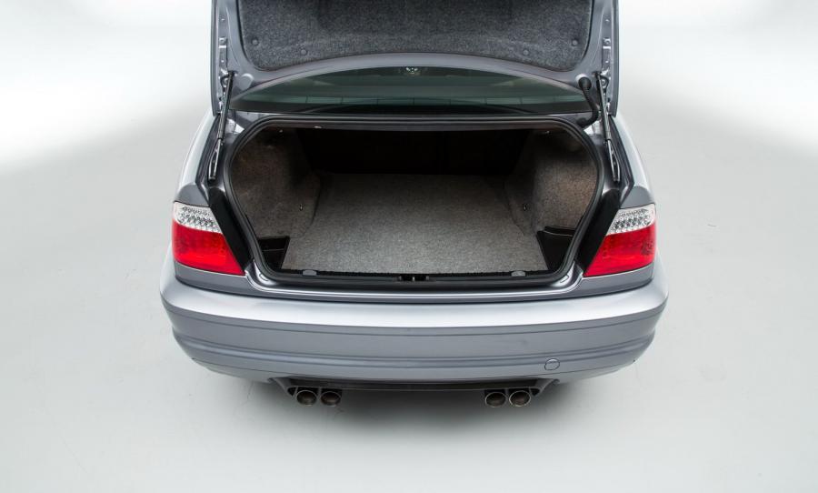  BMW M3 CSL Coupe 2003 года  (UK) (фото 4 из 29)